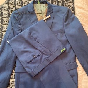 Perry Ellis Men's Slim-Fit Suit